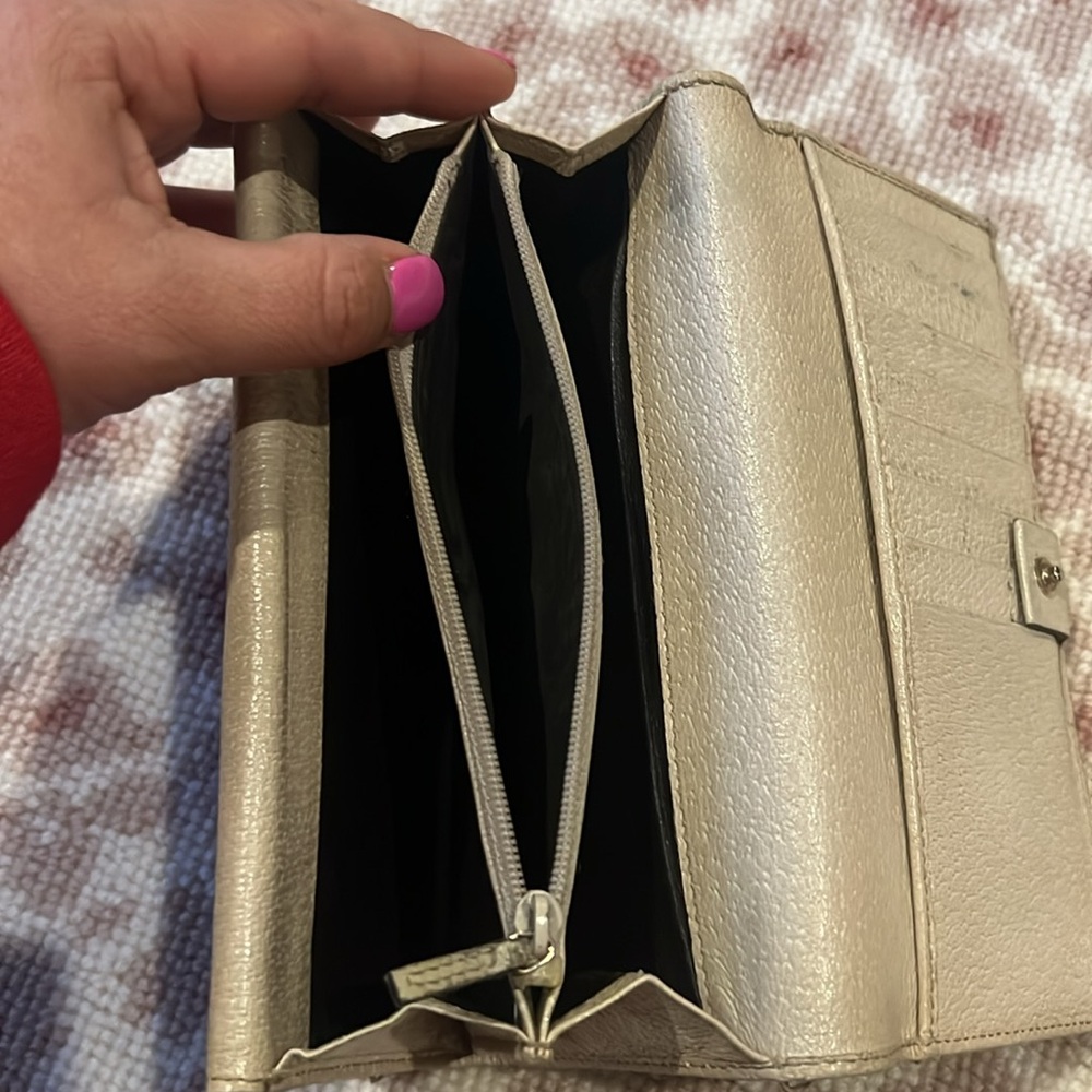 Authentic Gucci wallets - Picture 6 of 14